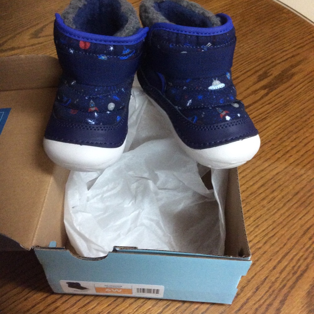 Stride Rite... NEW. KIDS